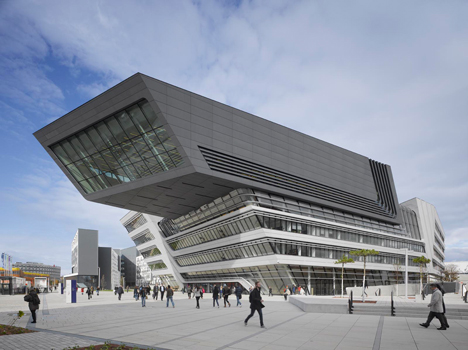 Library and Learning Centre in Vienna by Zaha Hadid Architects