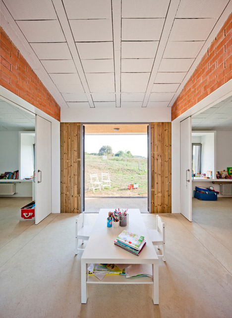 MMMMMS House by Anna & Eugeni Bach
