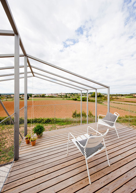 MMMMMS House by Anna & Eugeni Bach