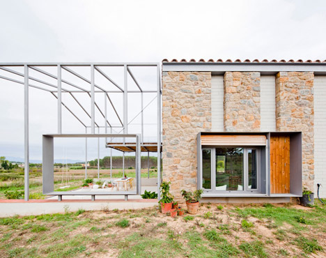 MMMMMS-House-by-Anna-and-Eugeni-Bach_dezeen_468_6