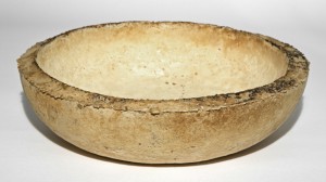 Bowl made out of mycelium by Officina Corpuscoli