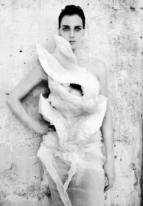 Nina Ricci Fall Winter 2007-08 Editorial by Encens Magazine issue 20