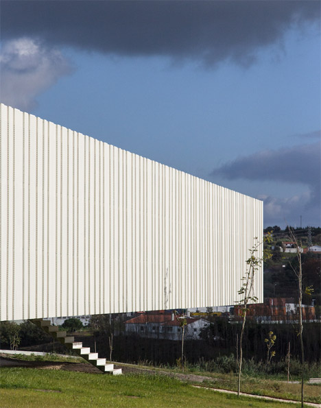 Óbidos Technological Park Main Building by Jorge Mealha