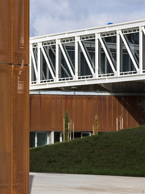 Óbidos Technological Park Main Building by Jorge Mealha