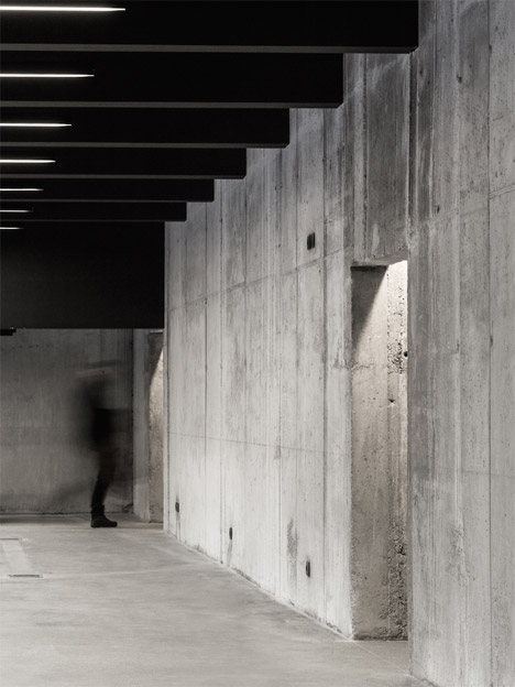 Óbidos Technological Park Main Building by Jorge Mealha