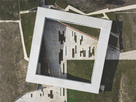 Óbidos Technological Park Main Building by Jorge Mealha