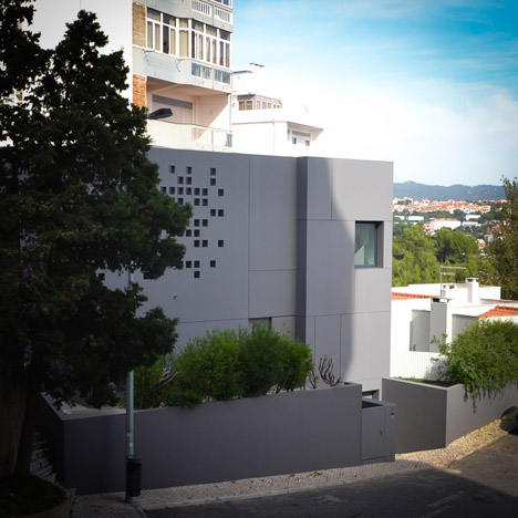 Office Conversion in Cascais by GGLL Atelier