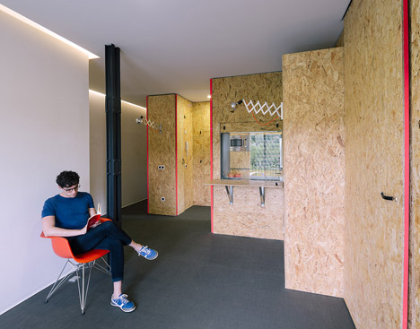 Pop-up House by TallerDE2 Architects