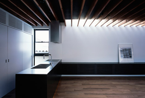 Pegola house in Japan by Apollo Architects