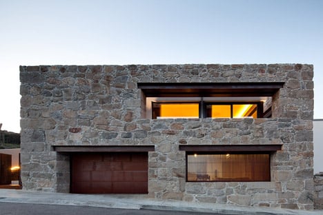 RM House in Felgueiras by FCC Arquitectura