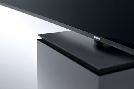 Samsung S9W TV by Yves Behar fuseproject at CES