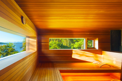Sauna in the Hudson Valley by Andre Tchelistcheff Architects