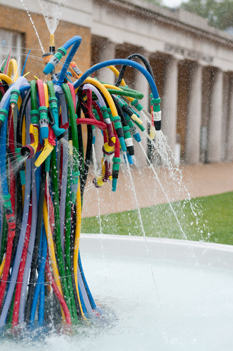 Serpentine Fountain by Bertrand Lavier
