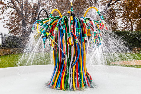 Serpentine Fountain by Bertrand Lavier
