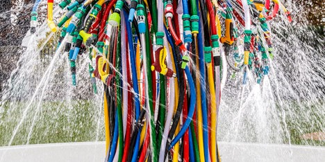 Serpentine Fountain by Bertrand Lavier