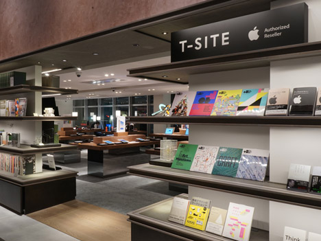 Shonan T-Site bookshop by Klein Dytham