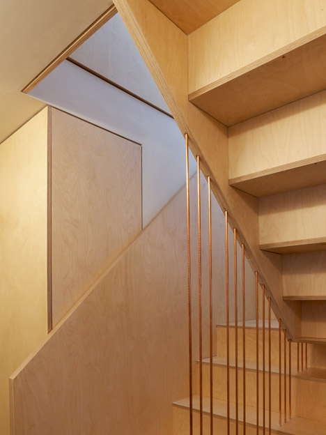 Split Level Apartment, Snaresbrook by Carl Trenfield Architects