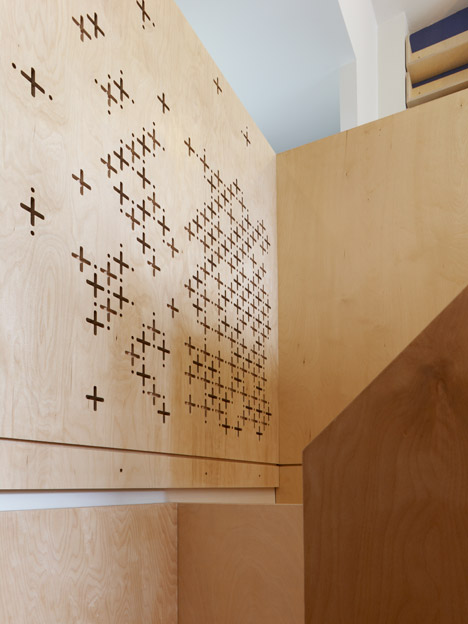 Split Level Apartment, Snaresbrook by Carl Trenfield Architects