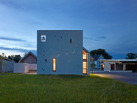 St. Ignatius Chapel by Dynerman Architects