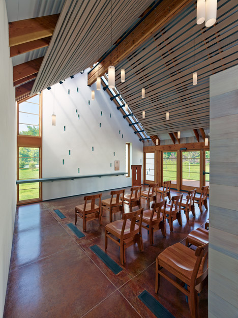 St. Ignatius Chapel by Dynerman Architects