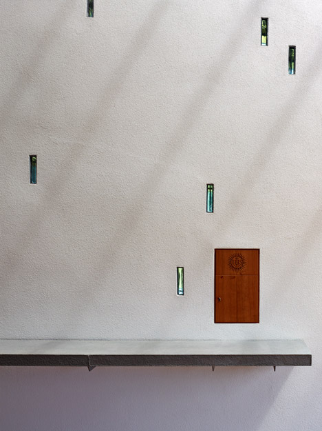 St. Ignatius Chapel by Dynerman Architects