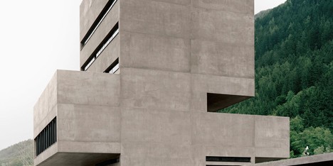 Tiwag Power Station Control Center by Bechter Zaffignani Architekten