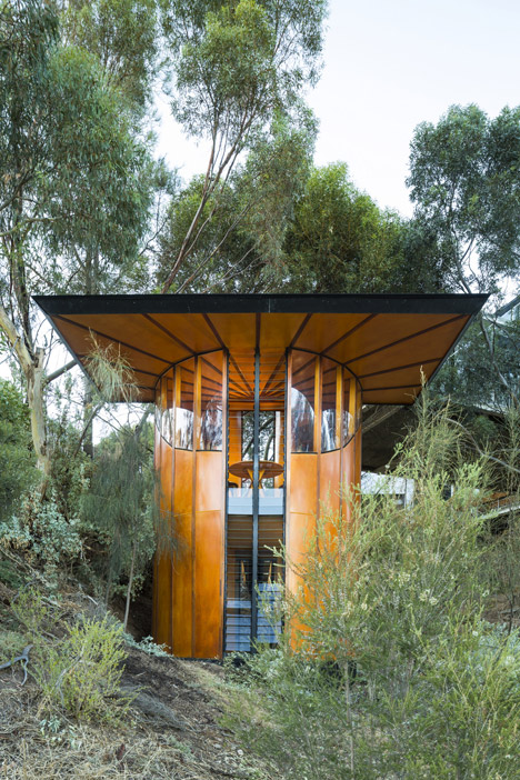 Treetop-Studio-by-Max-Pritchard_dezeen_468_1