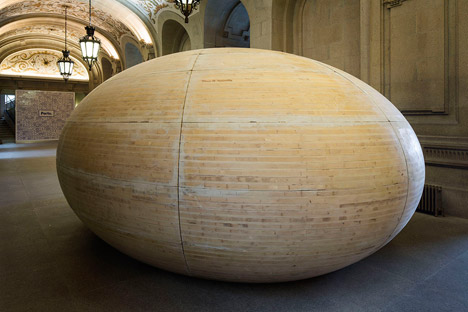 Trojan Egg, Porto by Camilo Rebelo
