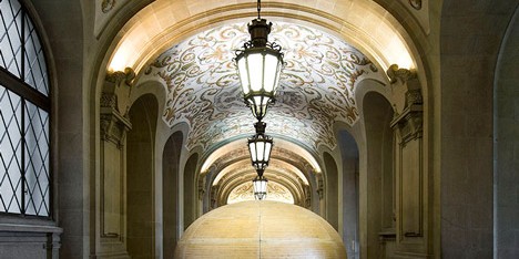 Trojan Egg, Porto by Camilo Rebelo