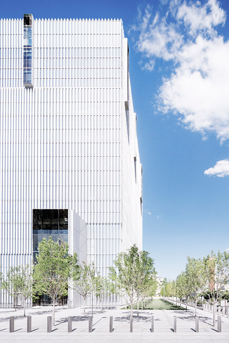 United-States-Courthouse-by-Thomas-Phifer-and-Partners_dezeen_468_4
