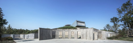 Waterfront restaurant by Pro-Form Architects