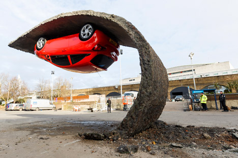 Alex Chinneck for Vauxhall Motors Pick yourself up and pull yourself