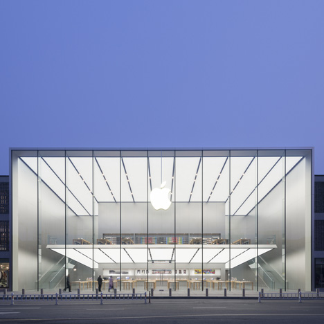 Foster + Partners completes Apple store in Hangzhou, China