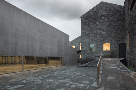 Arquipélago Contemporary Arts Centre
