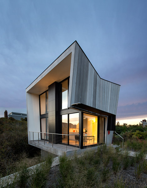 Beach Hampton by Bates Masi