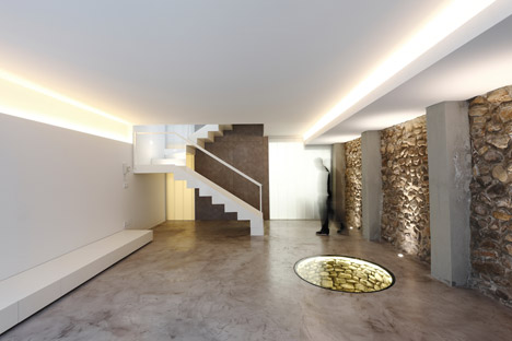 Casa #20 by RUE Architects