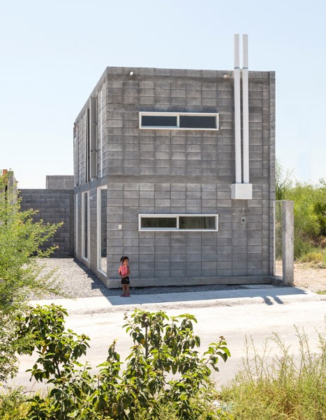 Casa Caja by Comunidad Vivex, S-AR