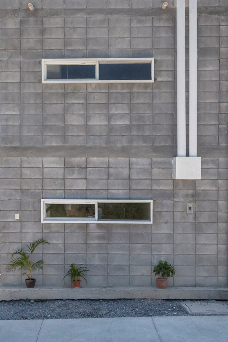Casa Caja by Comunidad Vivex, S-AR