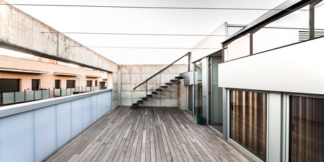 Casa Migdia by SAU Taller de Arquitectura