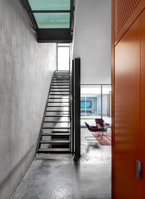 Courtyard House by Philippe Baumann