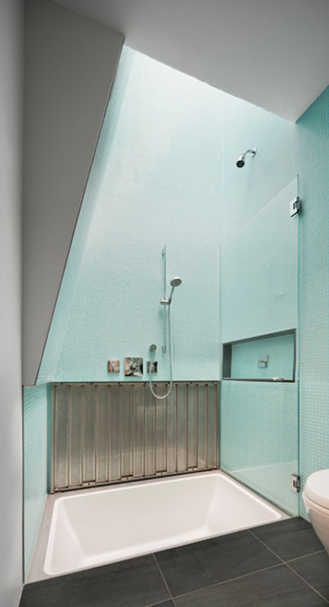 Courtyard House by Philippe Baumann