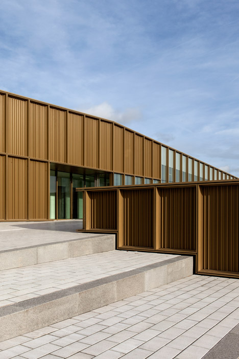 Cultural Center, Media Library and Music and Dance School by Ateliers O-S Architectes