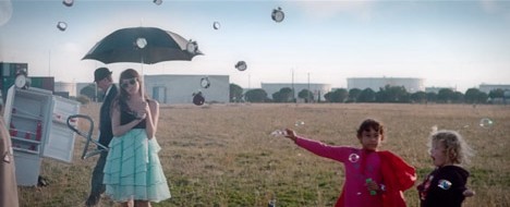 Siska music video by Guillaume Panariello