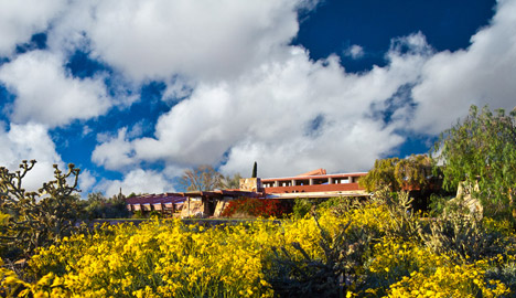 Frank-Lloyd-Wright-Taliesen-West_dezeen_468_2