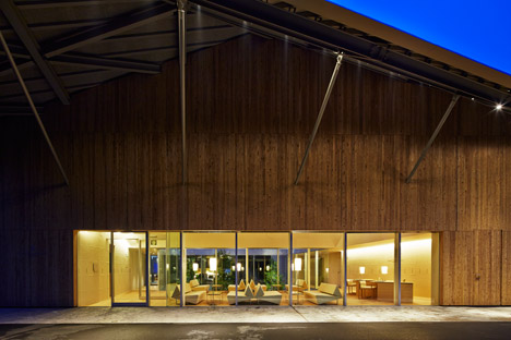 Garden Terrace Nagasaki Royal Terrace hotel building by Kengo Kuma