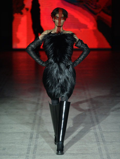 Gareth Pugh Autumn Winter 2015 at London Fashion Week