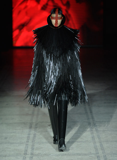 Gareth Pugh Autumn Winter 2015 at London Fashion Week