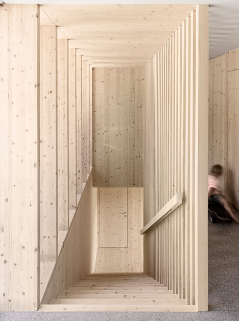 Haus-Fur-Julia-Und-Bjorn-by-Innauer-Matt-Architekten_dezeen_468_9