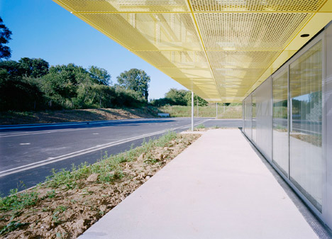School extension at Coulommiers by Ateliers O-S Architectes