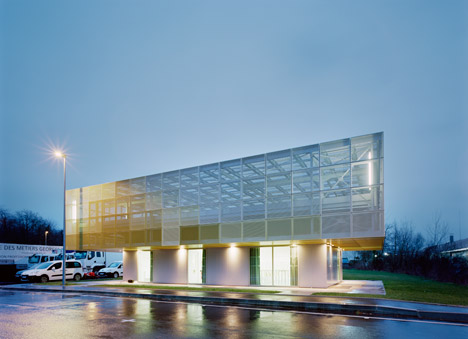 School extension at Coulommiers by Ateliers O-S Architectes